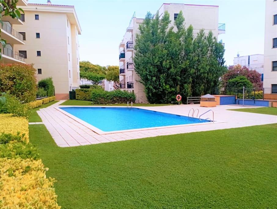 Apartamento En Primera Linea De Mar Roses Eksteriør bilde