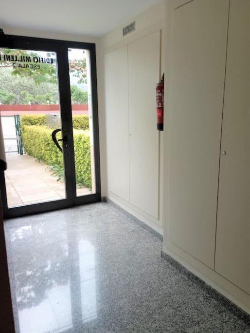 Apartamento En Primera Linea De Mar Roses Eksteriør bilde